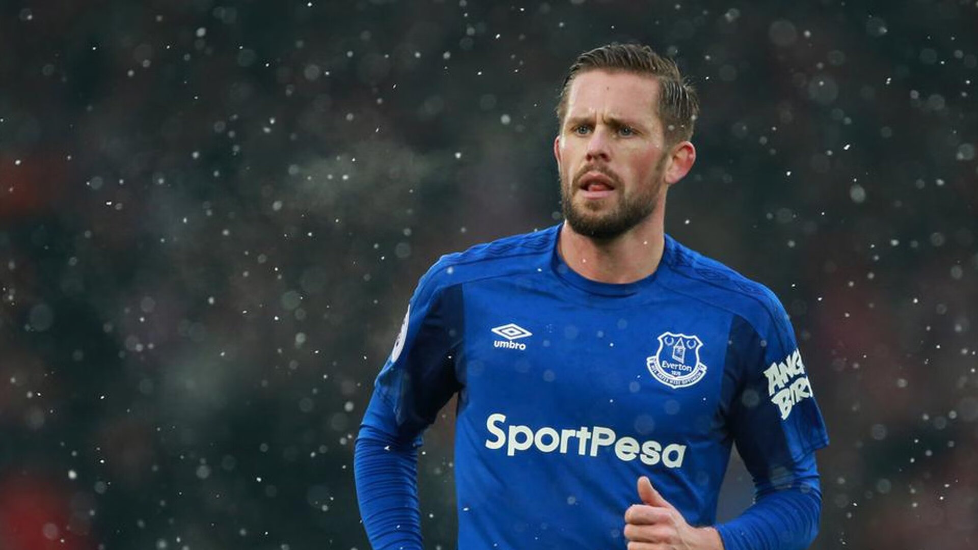 巴特尔通过细致的防守和坚韧的精神，带领袋鼠队稳固防线，巴特尔吧